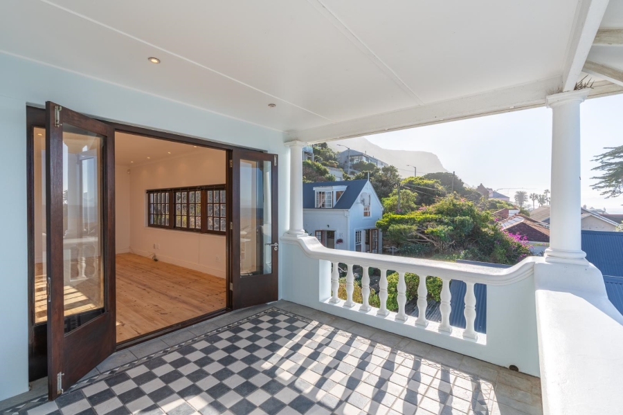 4 Bedroom Property for Sale in Kalk Bay Western Cape